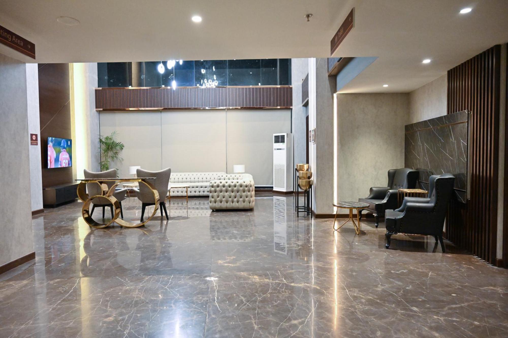 Hotel Jacaranda Heights Islamabad Exterior foto