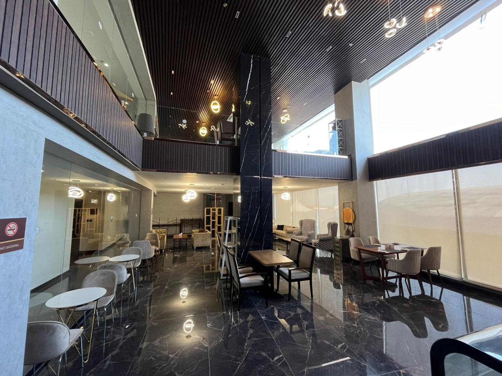 Hotel Jacaranda Heights Islamabad Exterior foto